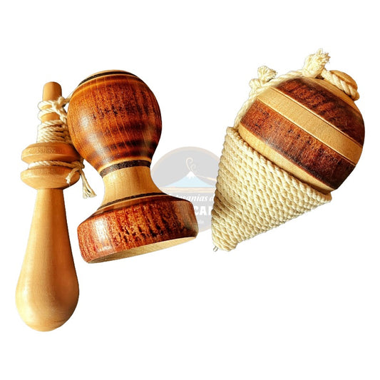 juegos de madera tipicos de Chile, trompos y emboques